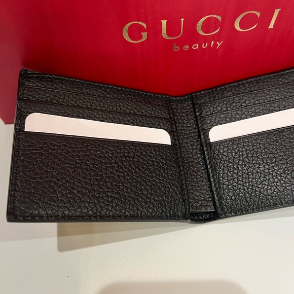 GUCCI JUMBO GG BIFOLD WALLET NWOT - Picture 5 of 6